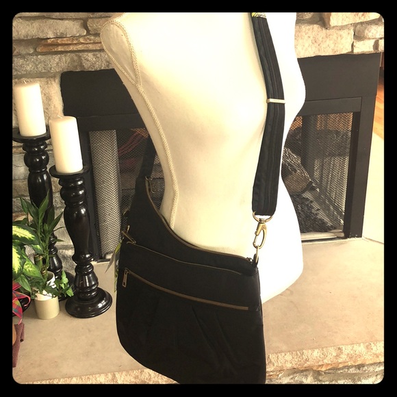 Travelon 3 compartment crossbody Clearance